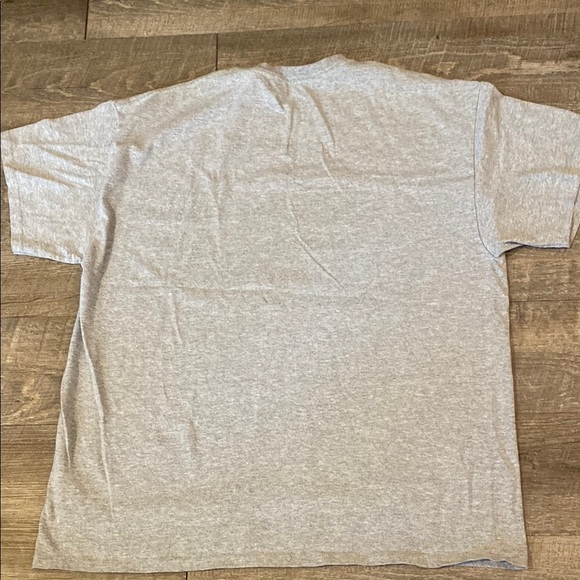 Gildan Men's Heather Gray Short Sleeve Tee - Picture 4 of 4